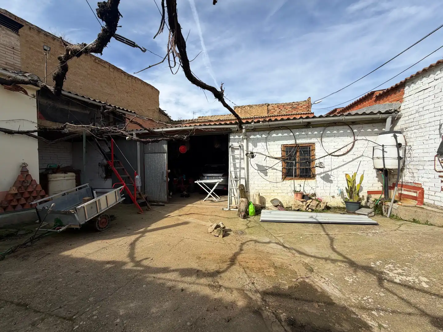 Exterior view of Houses for sale in Tordehumos  with Heating, Terrace and Storage room