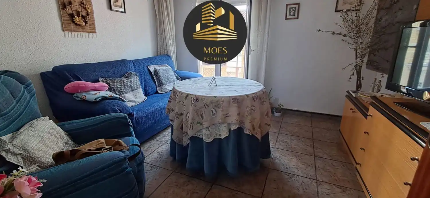 Sala d'estar de Pis en venda en Jaén amb Aire condicionat i Balcó
