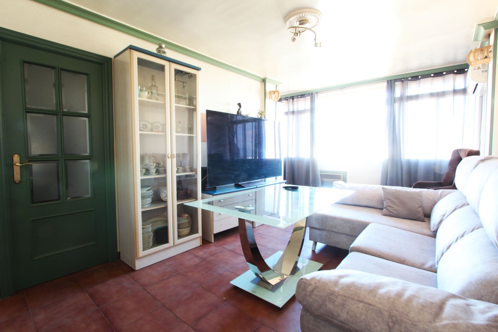 Sala de estar de Piso en venta en  Sevilla Capital con Aire acondicionado