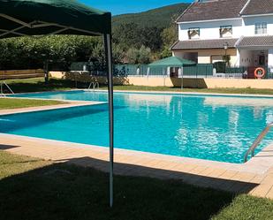 Swimming pool of Flat for sale in El Tiemblo   with Terrace and Swimming Pool