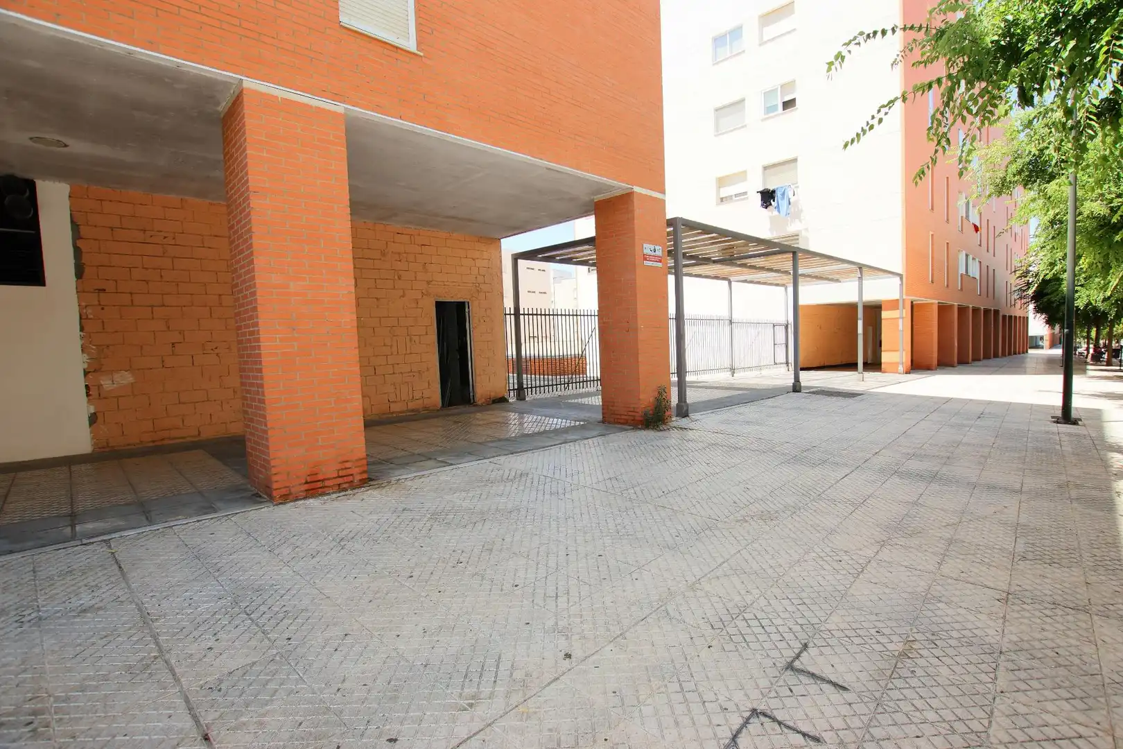 Aparcament de Local de lloguer en Badajoz