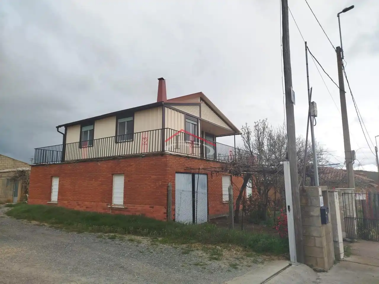Vista exterior de Casa o xalet en venda en Vegas del Condado amb Calefacció, Jardí privat i Terrassa