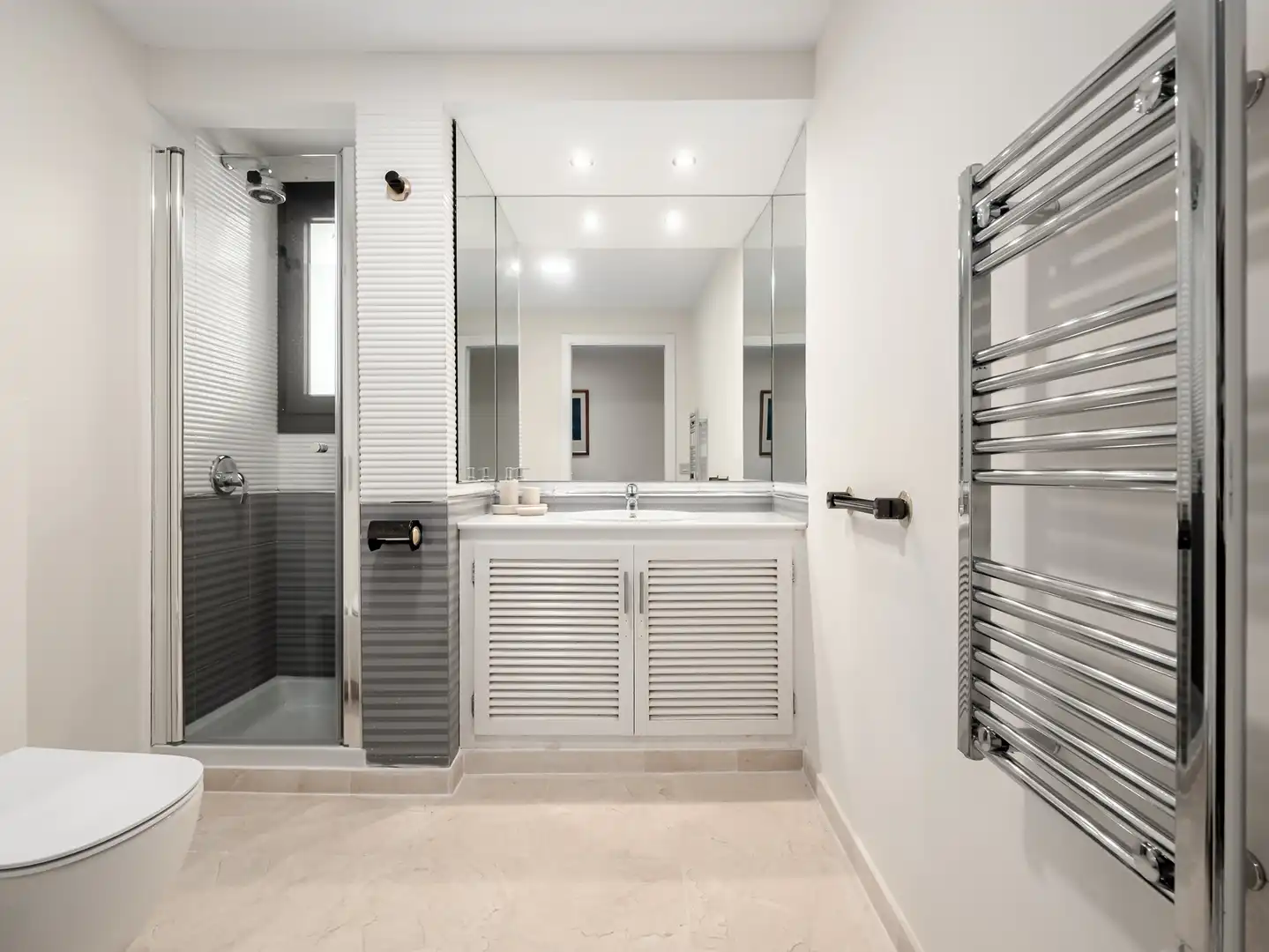 Baño de Casa o chalet en venta en Marbella con Aire acondicionado, Calefacción y Piscina