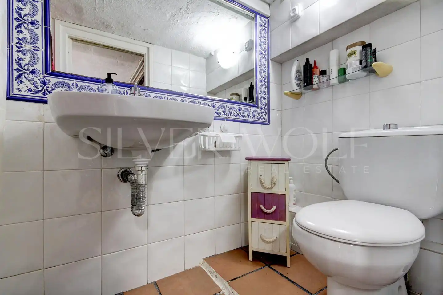Baño de Casa o chalet en venta en Vilanova i la Geltrú con Aire acondicionado, Calefacción y Jardín privado