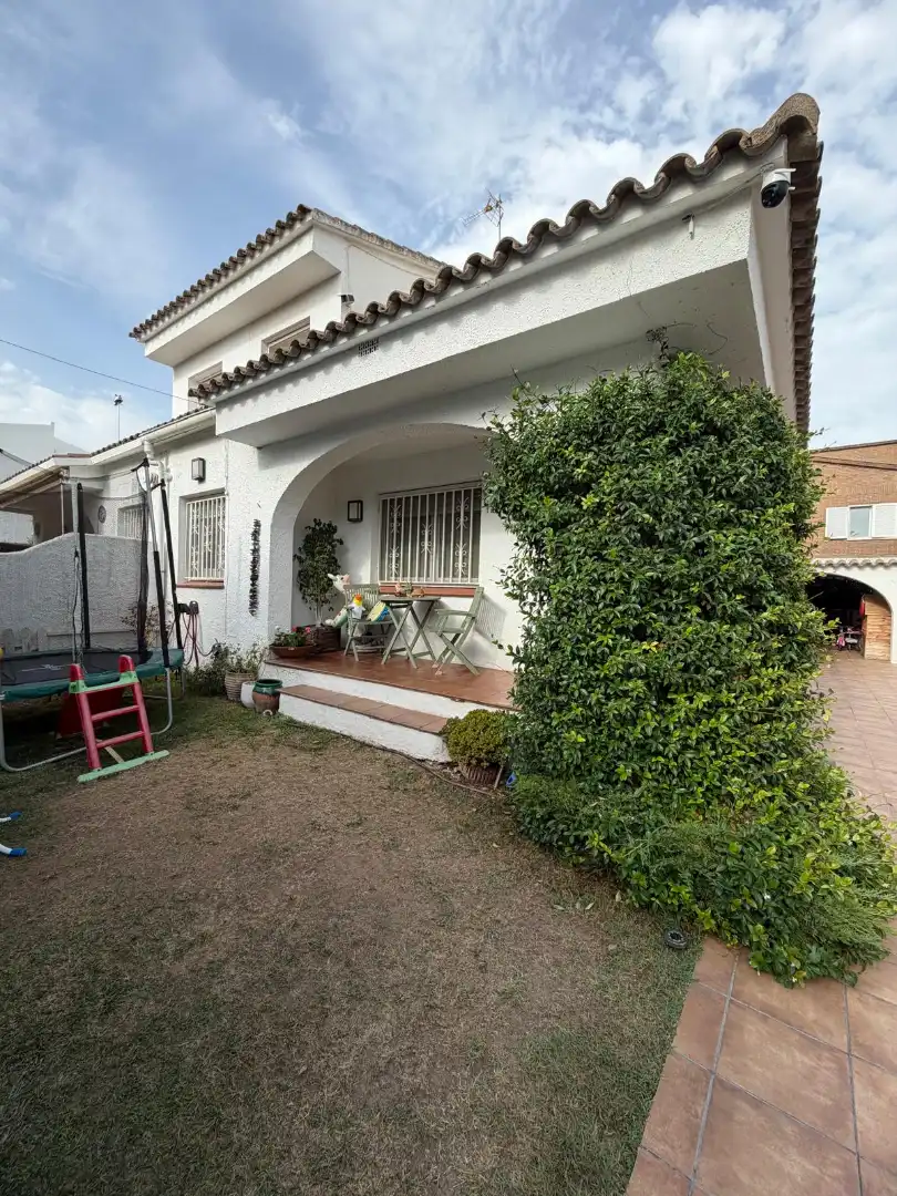 Chalet con piscina en venta en Vilafortuny - Cap de Sant Pere