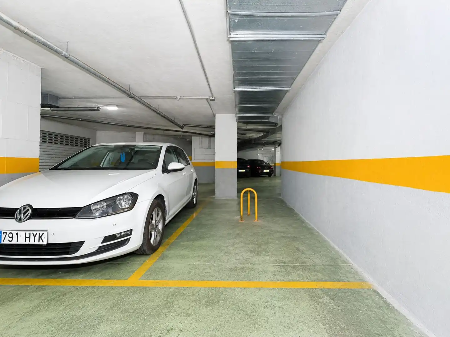 Aparcament de Apartament en venda en El Campello amb Aire condicionat, Terrassa i Traster