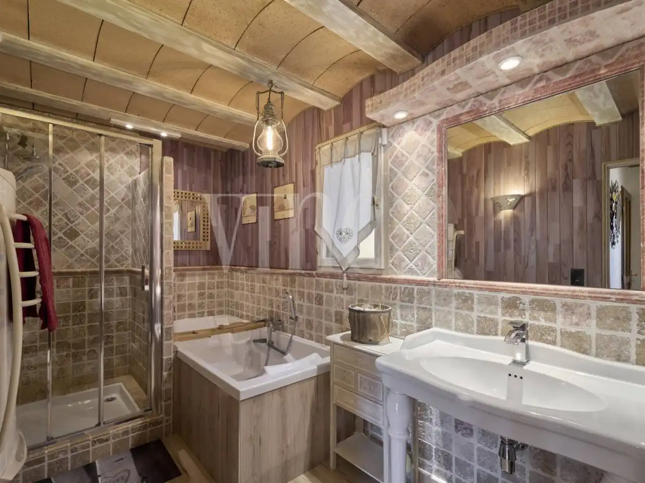 Baño de Casa adosada en venta en Bolquère con Calefacción, Jardín privado y Parquet