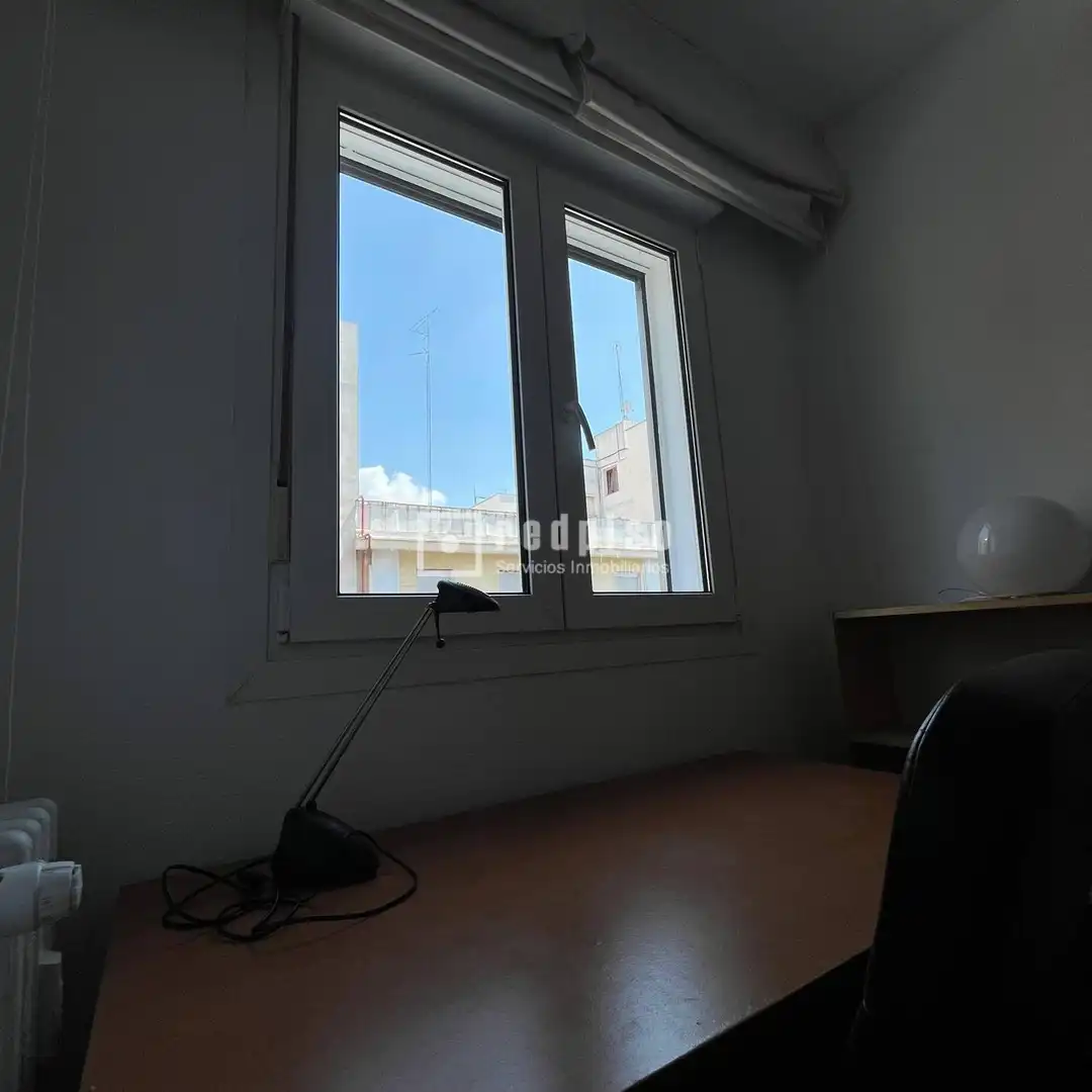 Wohnung zur Miete in Madrid mit Heizung, Privatgarten und Parkett