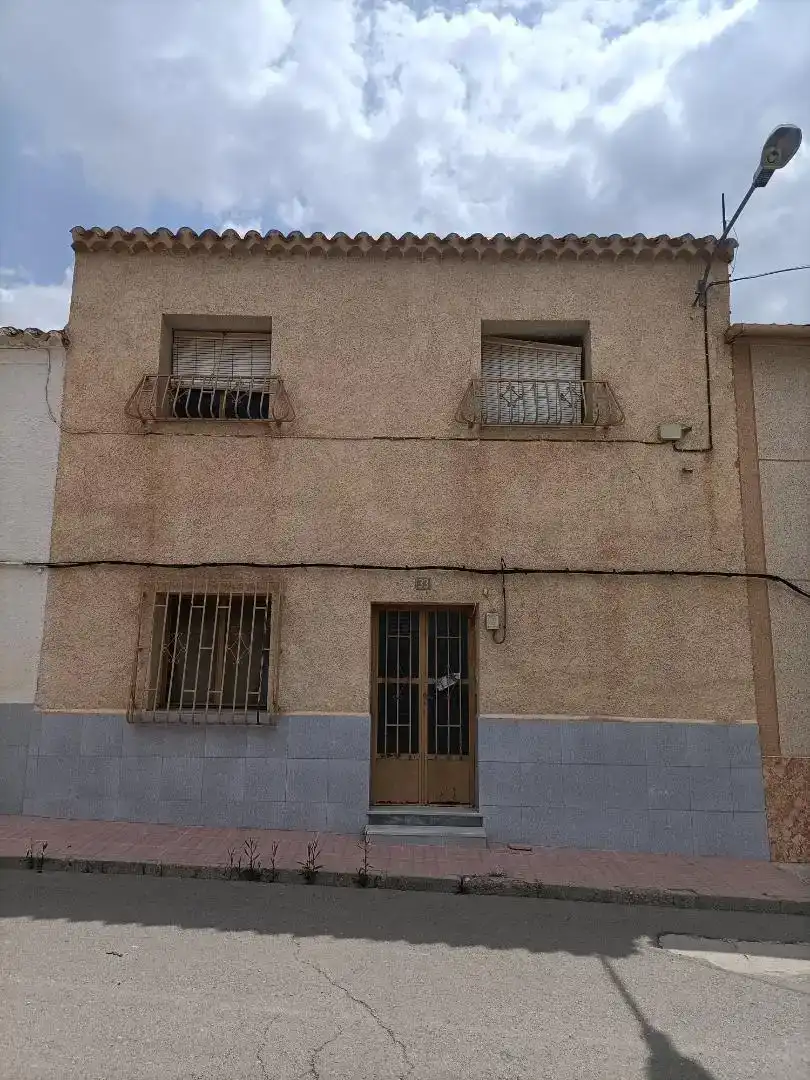 Vista exterior de Casa adosada en venda en Lorca