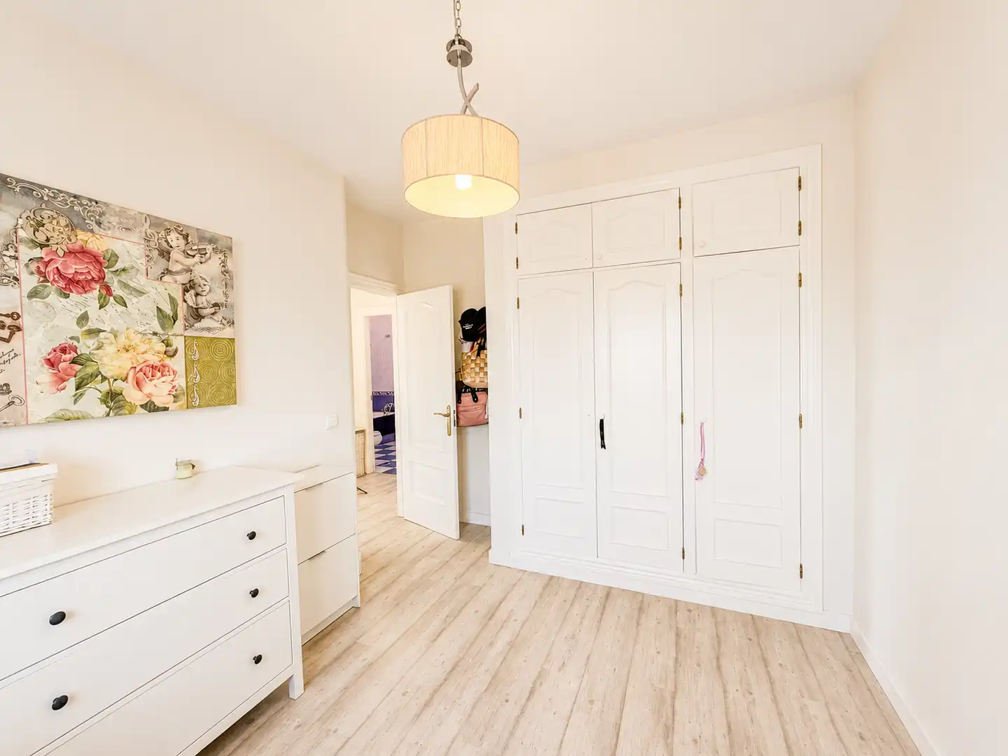 Habitación de Casa o chalet en venta en Alhaurín de la Torre con Aire acondicionado, Calefacción y Jardín privado