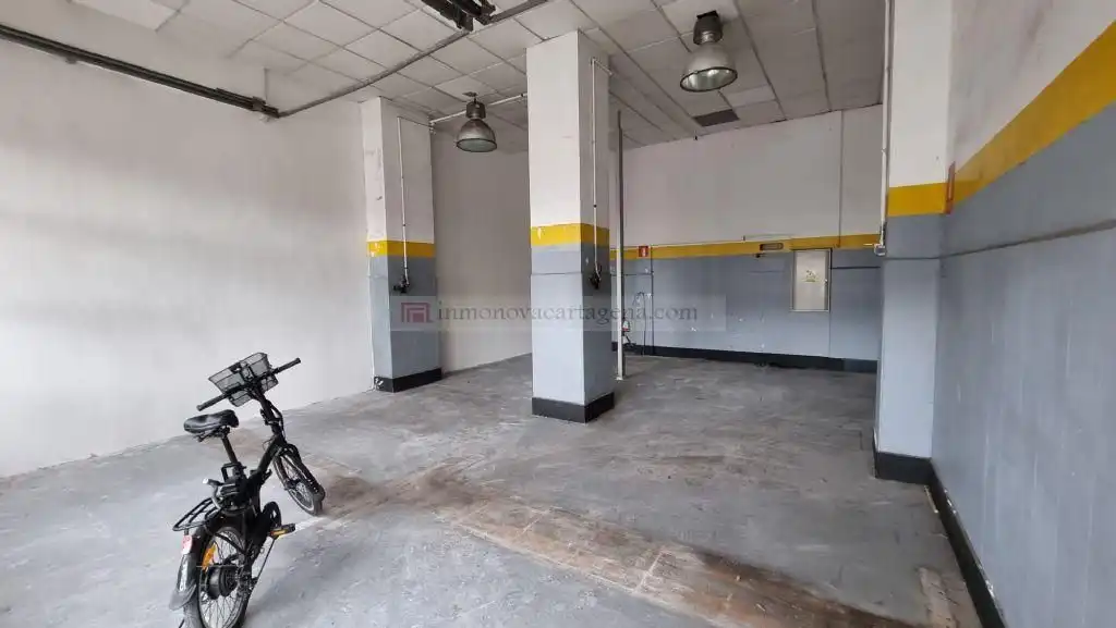 Local comercial de lloguer a Avenida Reina Victoria Eugenia 40, imagen 4