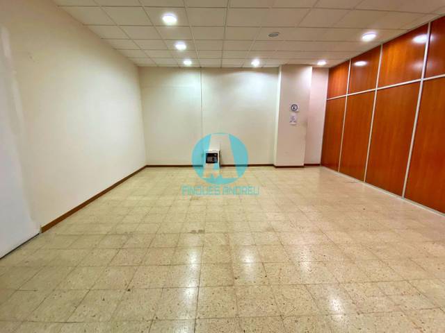 Local comercial en Alquiler en Cerdanyola Sud