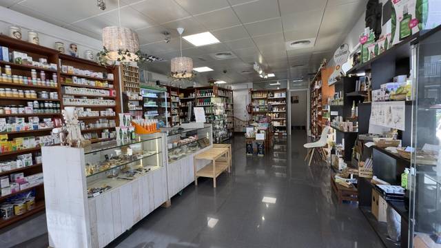 Local comercial en Venta en Camí De La Fita en Ametllers - Poble-Sec