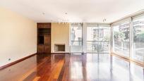 Exterior view of Flat for sale in  Barcelona Capital  with Air Conditioner, Heating and Terrace