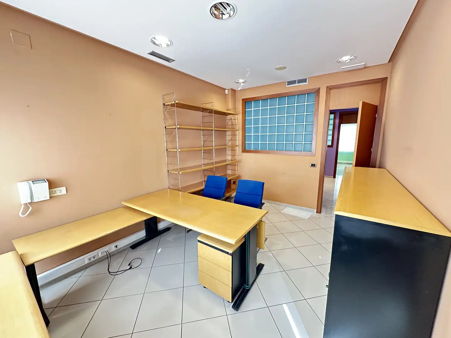 Business premises to rent in San Claudio - La Chantría, imagen 8