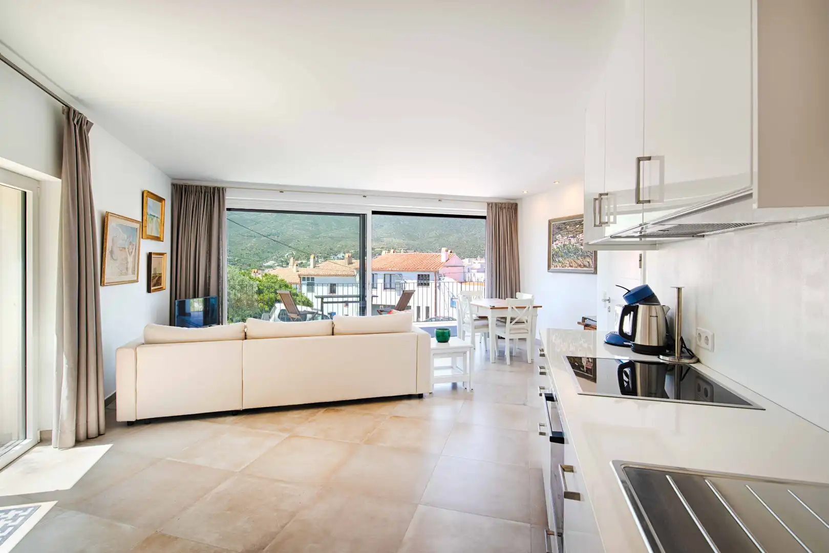 Sala de estar de Casa o chalet en venta en Cadaqués con Jardín privado, Terraza y Piscina
