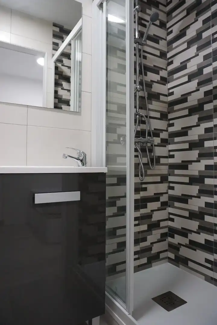 Room in Calle CAPITAN MENDEZ VIGO, 50, Santo Tomás