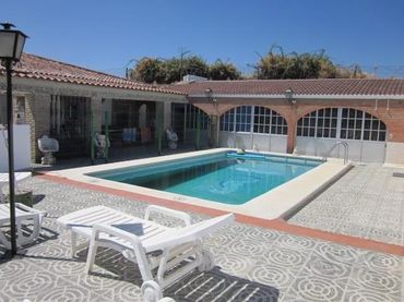 House with pool for sale in Cazalla de la Sierra