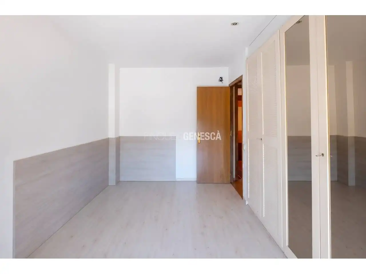 Schlafzimmer von Haus oder Chalet zum Verkauf in Matadepera mit Heizung, Privatgarten und Parkett