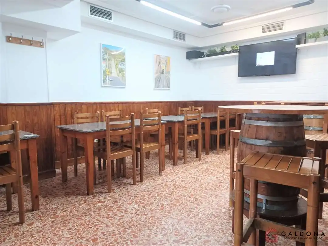 Local en venda en Donostia - San Sebastián  amb Aire condicionat