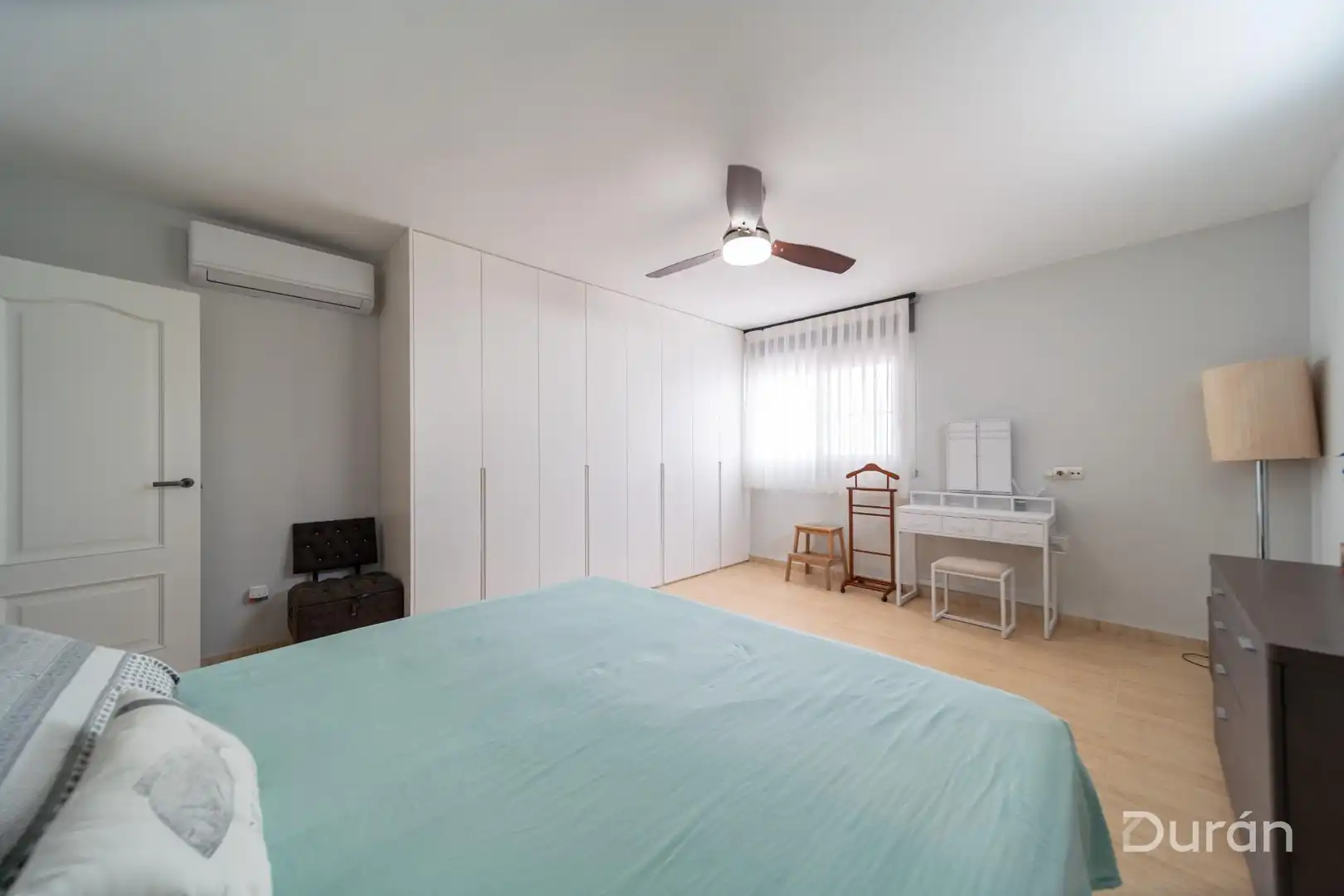 Habitación de Casa o chalet en venta en El Ejido con Aire acondicionado, Jardín privado y Terraza