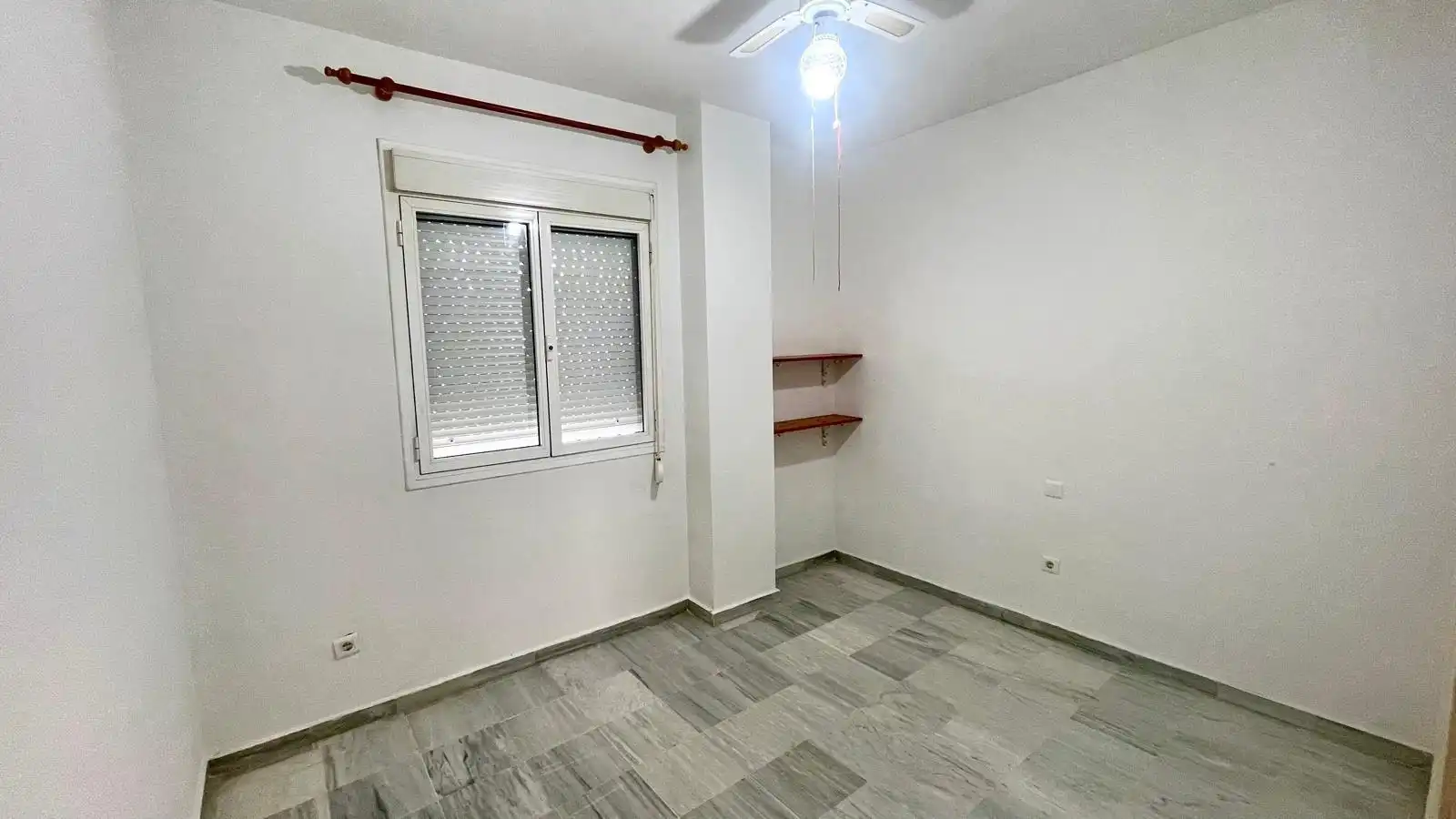 Habitación de Casa adosada en venta en Gines con Aire acondicionado