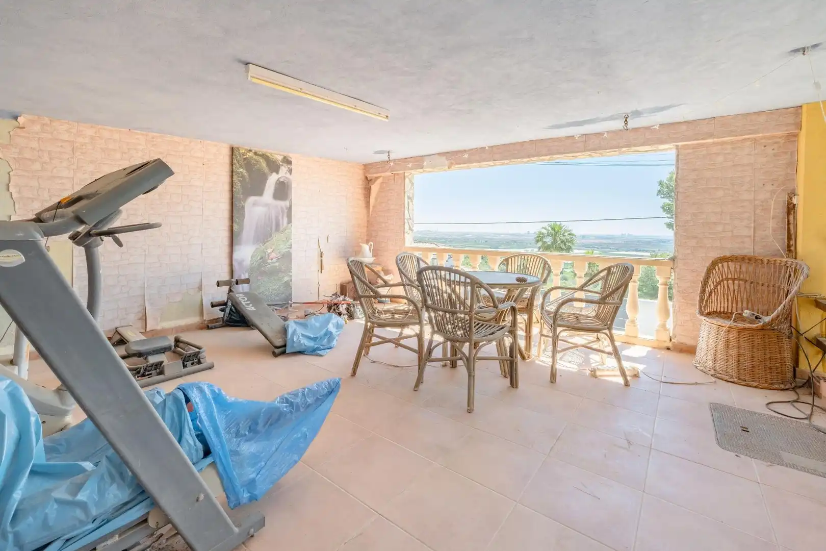 Terrassa de Casa o xalet en venda en Sagunto / Sagunt amb Calefacció, Terrassa i Traster
