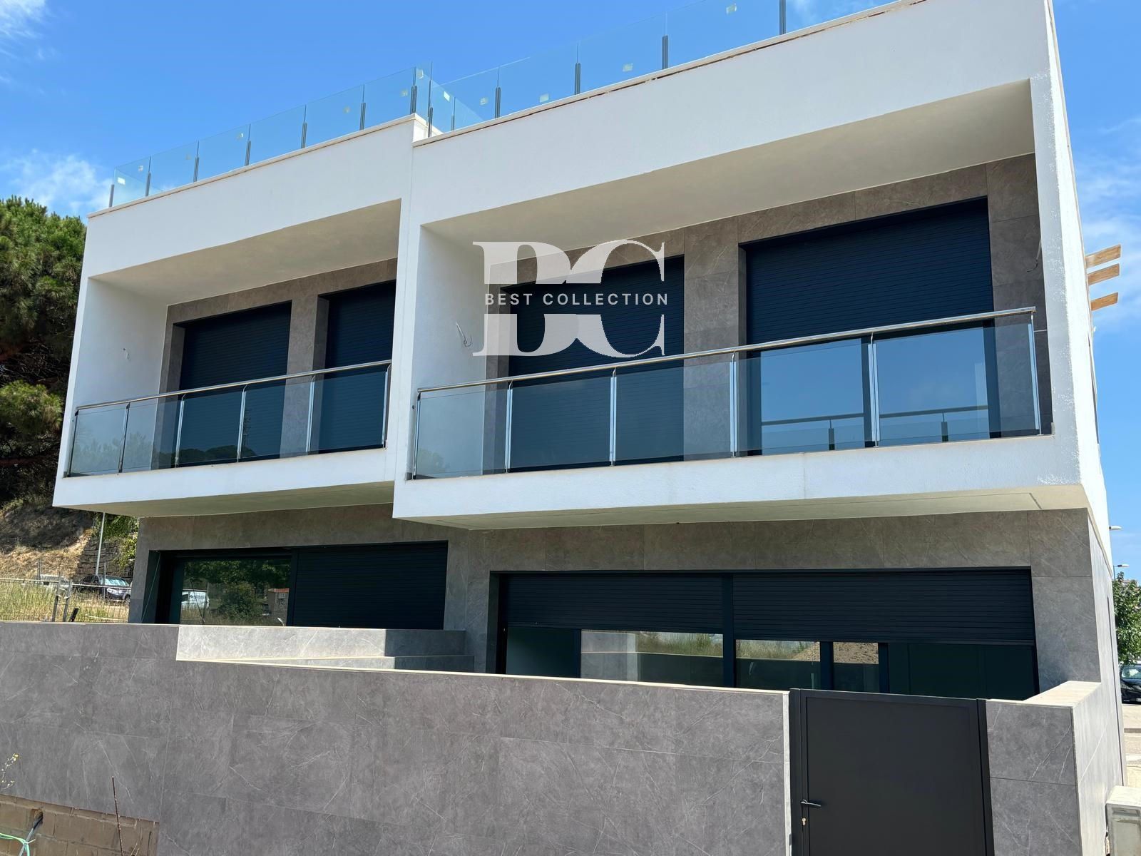 Exterior view of Single-family semi-detached for sale in Lloret de Mar  with Air Conditioner, Private garden and Terrace