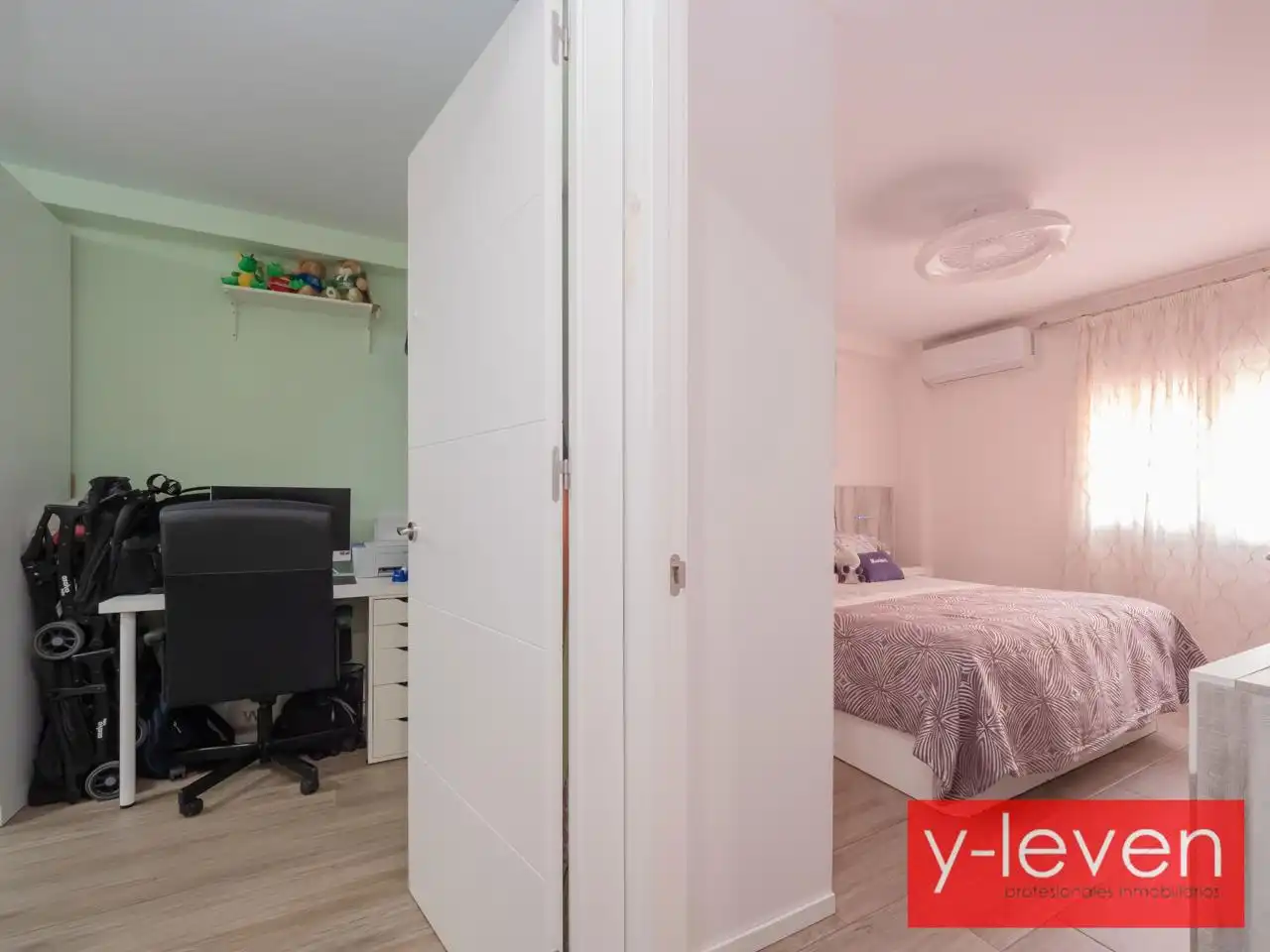 Bedroom of Flat for sale in Málaga  with Air Conditioner