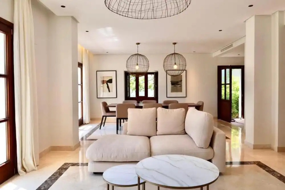 Living room of Houses for rent in Marbella  with Air Conditioner, Terrace and Furnished