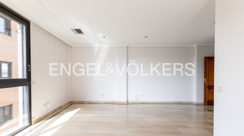 Photo 2 of Flat for rent in Calle de Henri Dunant, Nueva España, Madrid Capital