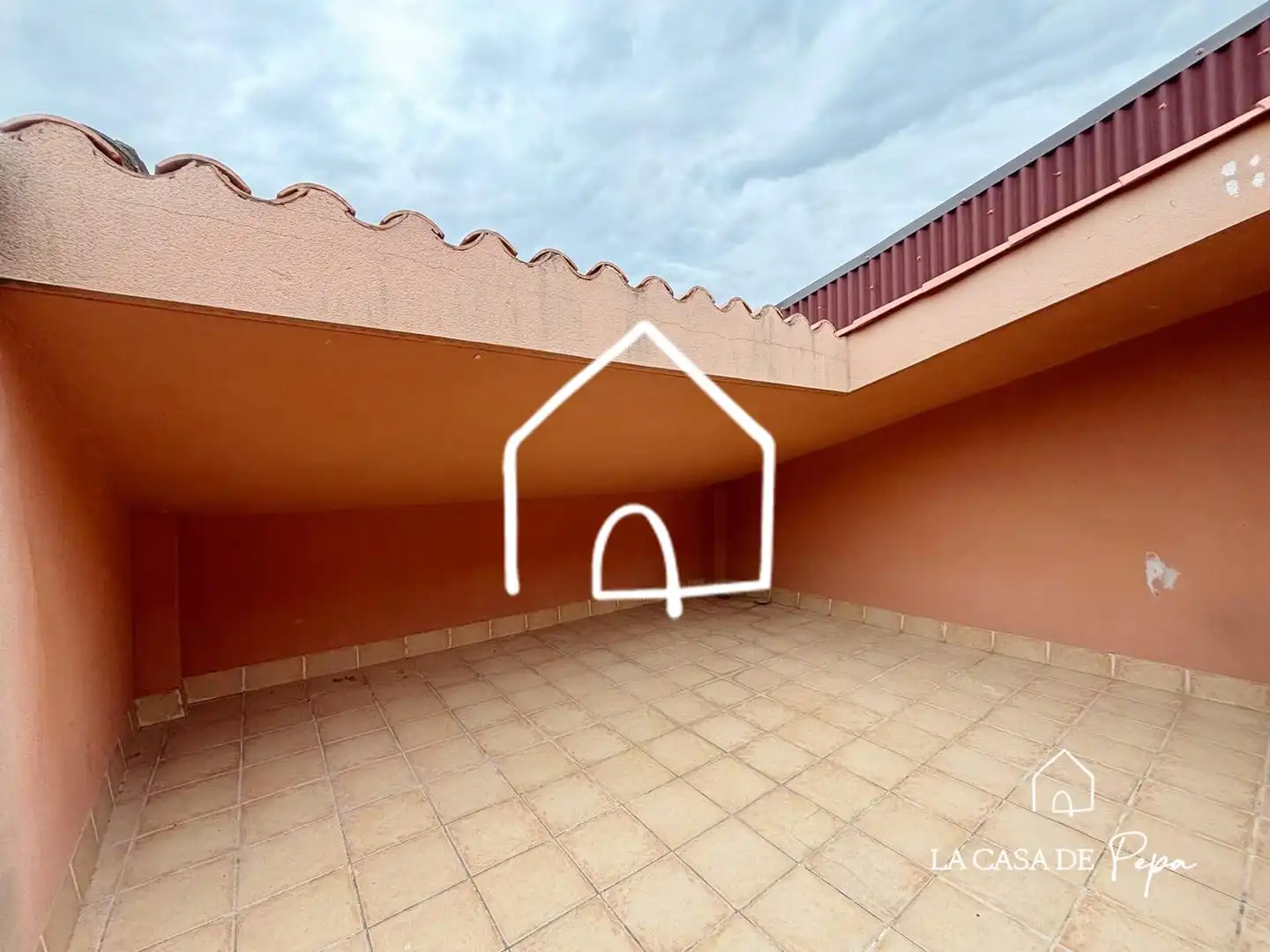 Terraza de Ático en venta en Begues con Calefacción, Parquet y Balcón
