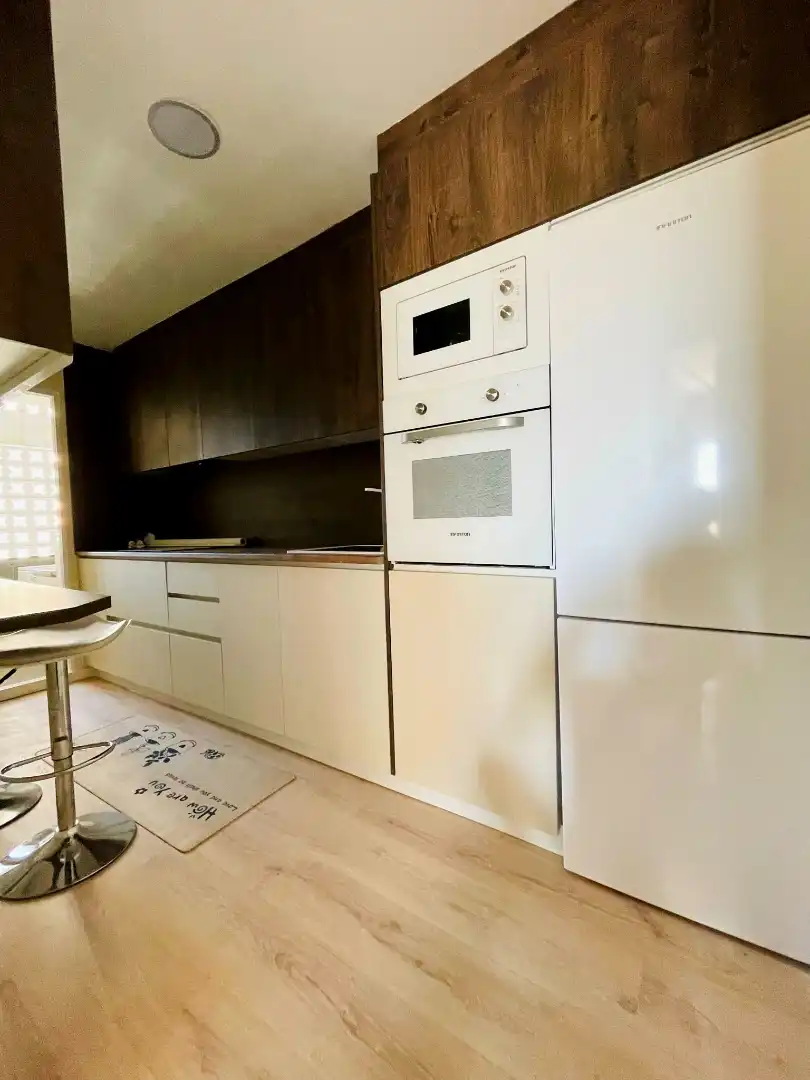 Kitchen of Flat for rent in Granada  with Air Conditioner, Heating and Parquet flooring