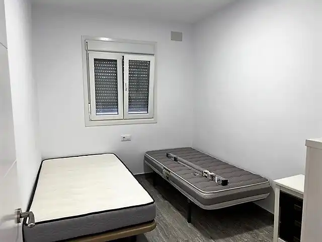 Dormitori de Casa o xalet en venda en Chiclana de la Frontera amb Aire condicionat, Terrassa i Piscina