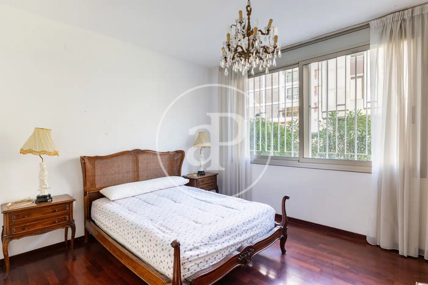 Habitación de Piso de alquiler en Barcelona con Calefacción, Jardín privado y Balcón