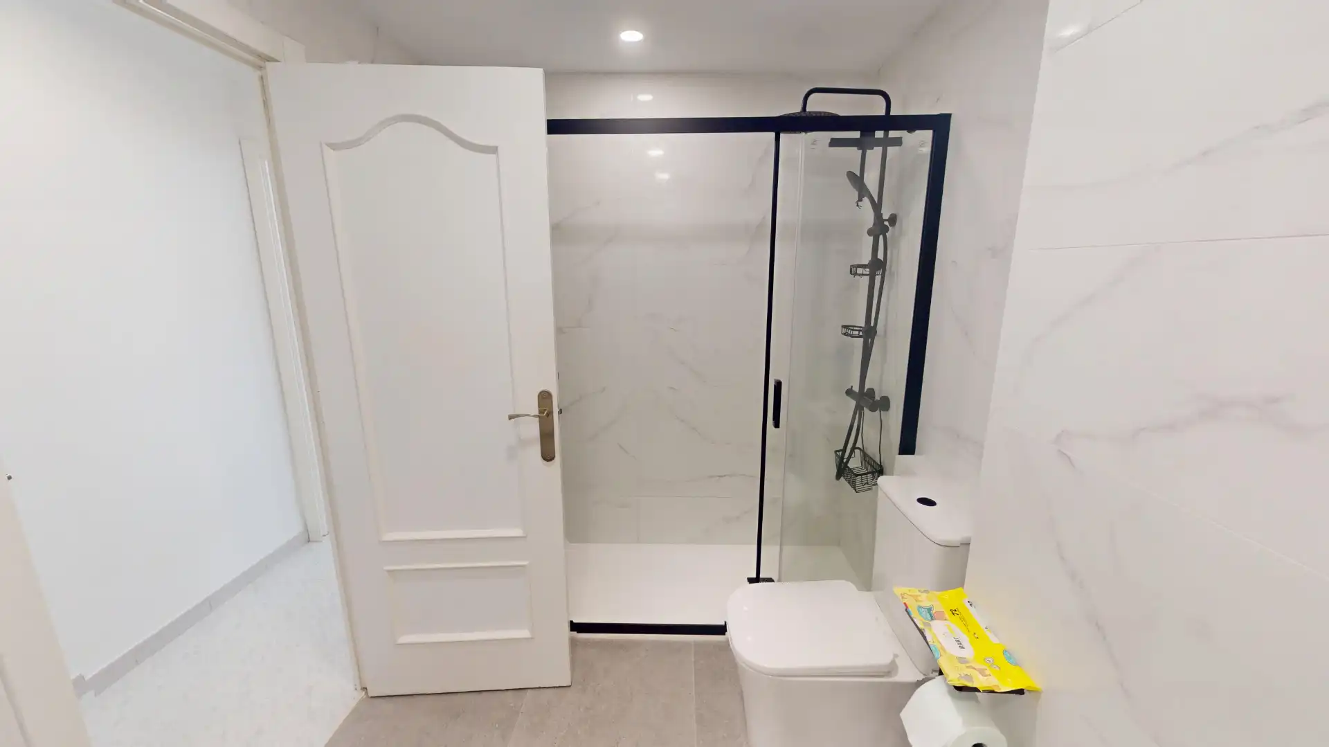 Baño de Piso en venta en Alicante / Alacant