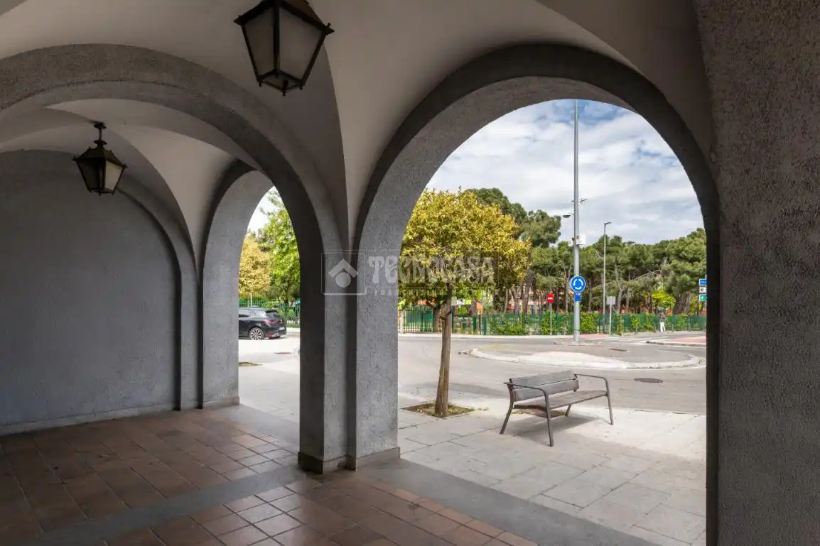 Außenansicht von Wohnung zum Verkauf in Las Rozas de Madrid mit Klimaanlage und Heizung