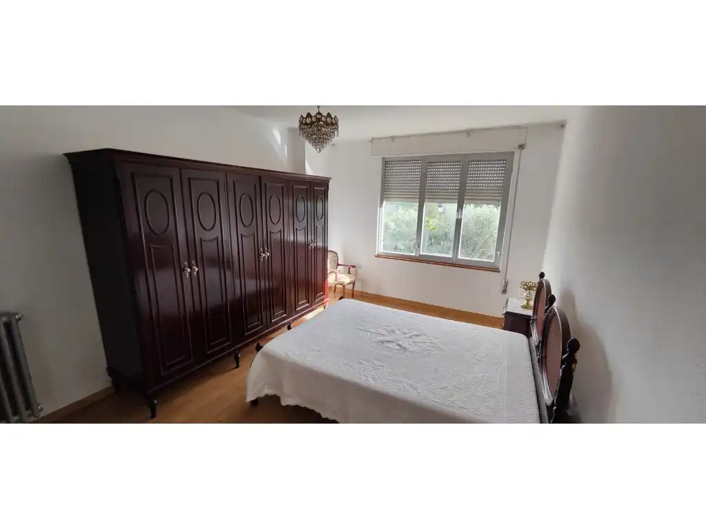 Dormitori de Casa o xalet en venda en Cacabelos