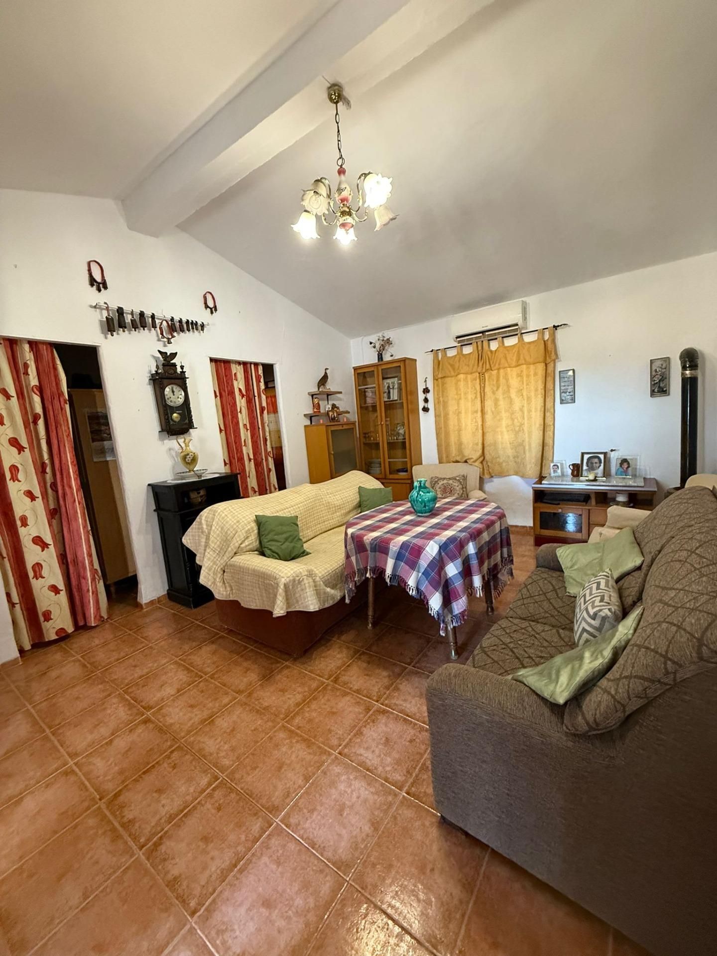 Sala d'estar de Finca rústica en venda en Morón de la Frontera