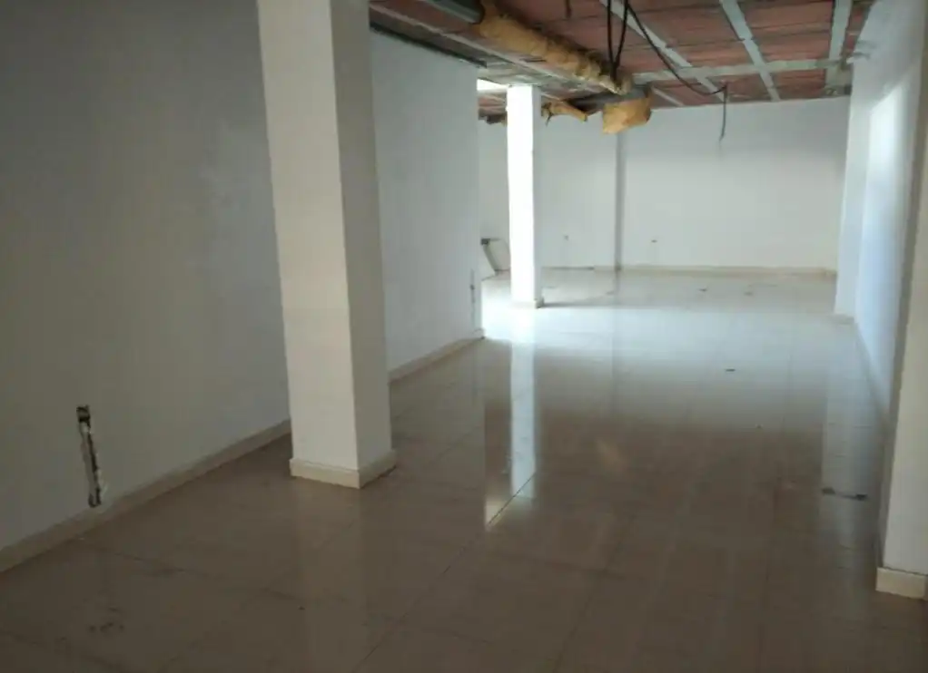 Locale commerciale in vendita a LLOBATERAS, imagen 14