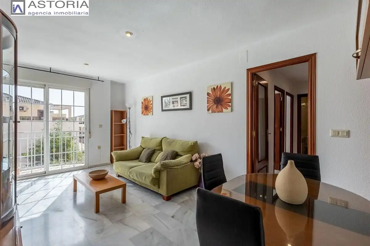 Living room of Flat for sale in Granada  with Balcony