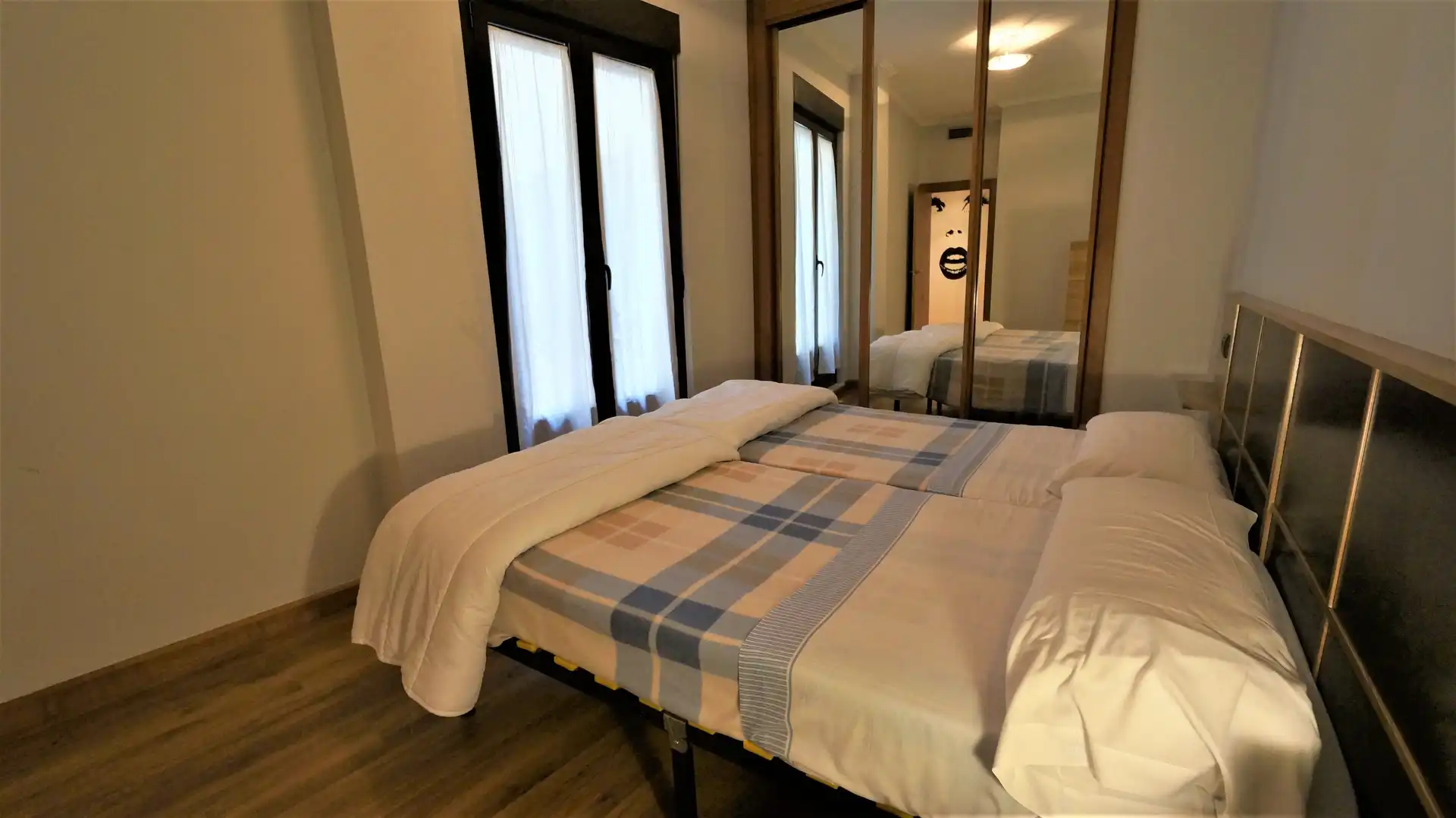 Habitación de Apartamento de alquiler en Salamanca con Aire acondicionado, Calefacción y Parquet