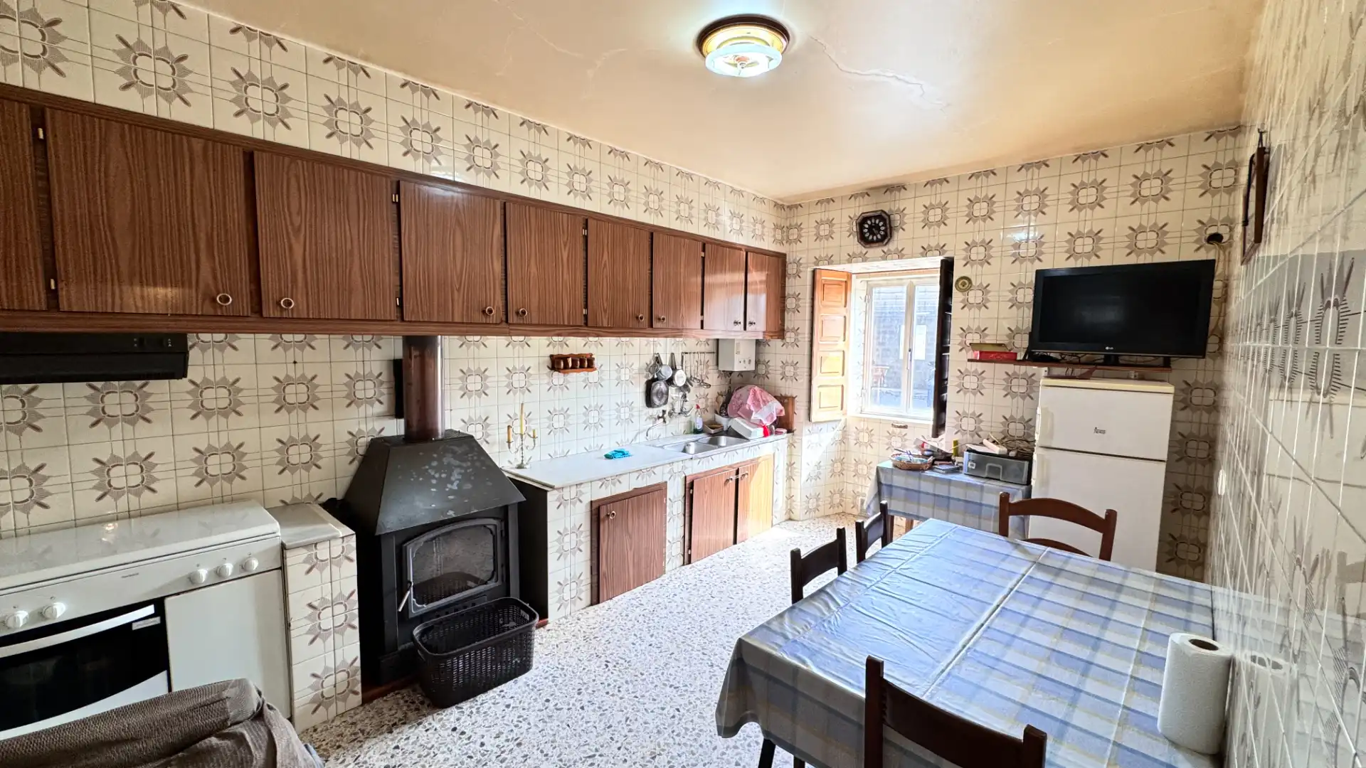Cocina de Casa o chalet de alquiler en Carballo con Parquet, Trastero y Amueblado