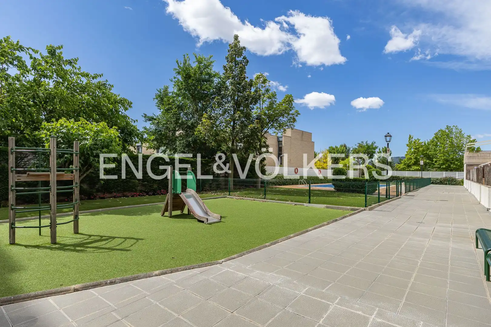 Terrace of Flat for sale in Sant Joan Despí  with Air Conditioner, Heating and Parquet flooring