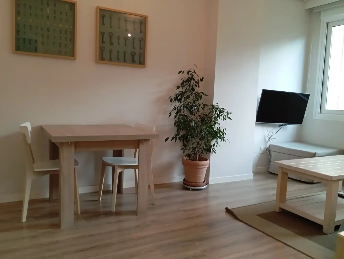 Dining room of Flat for rent in Madrid  with Air Conditioner, Heating and Furnished