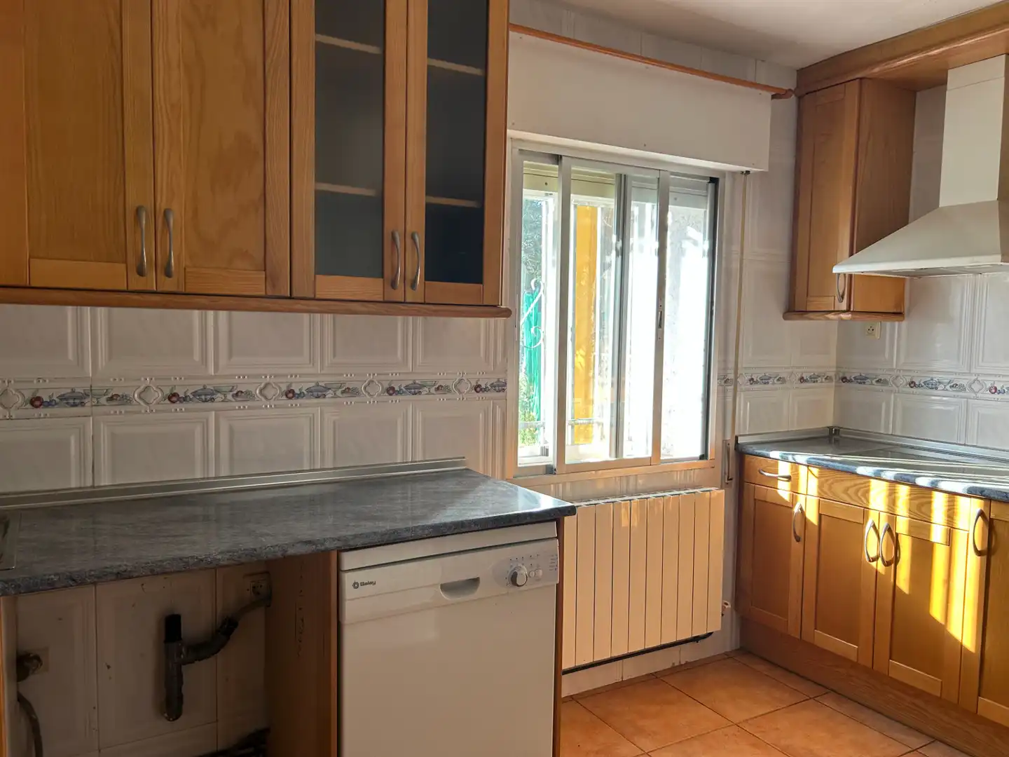 Cocina de Finca rústica en venta en Navas del Rey con Calefacción, Jardín privado y Terraza