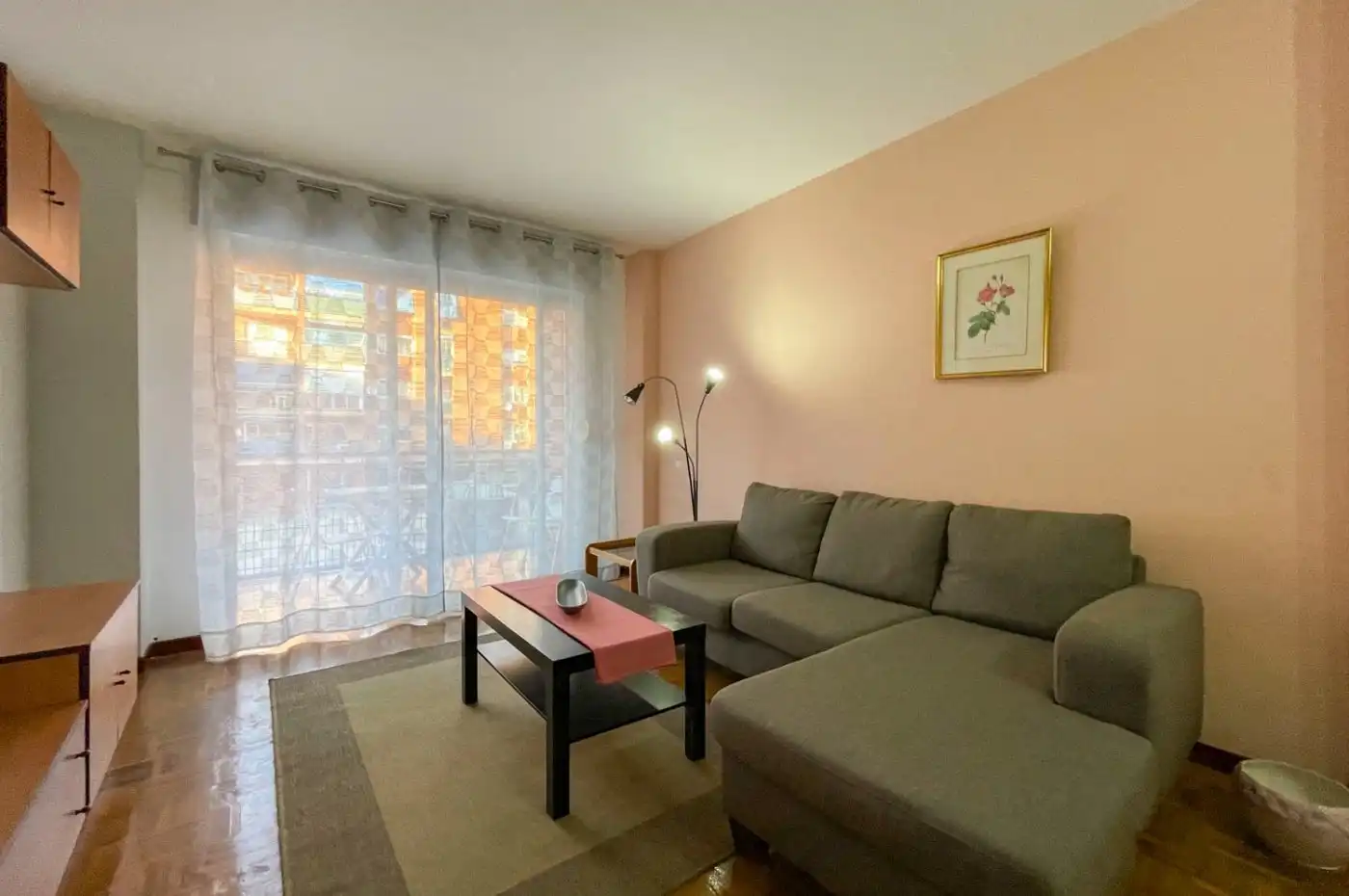 Sala d'estar de Pis en venda en Rivas-Vaciamadrid amb Calefacció, Parquet i Terrassa