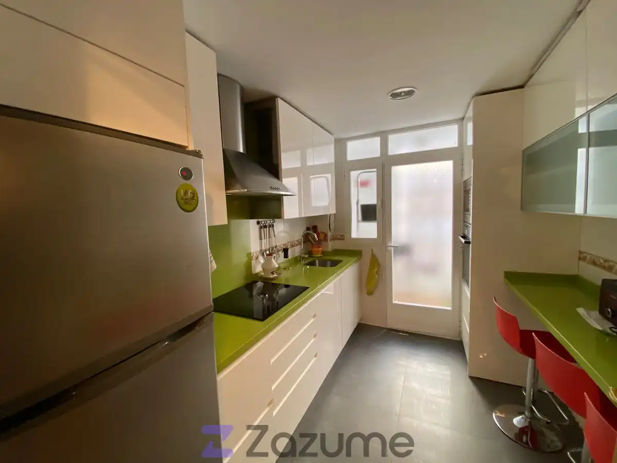 Kitchen of Flat for rent in Salamanca  with Heating, Parquet flooring and Furnished