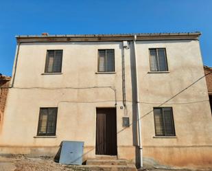 Exterior view of House or chalet for sale in Matamala de Almazán