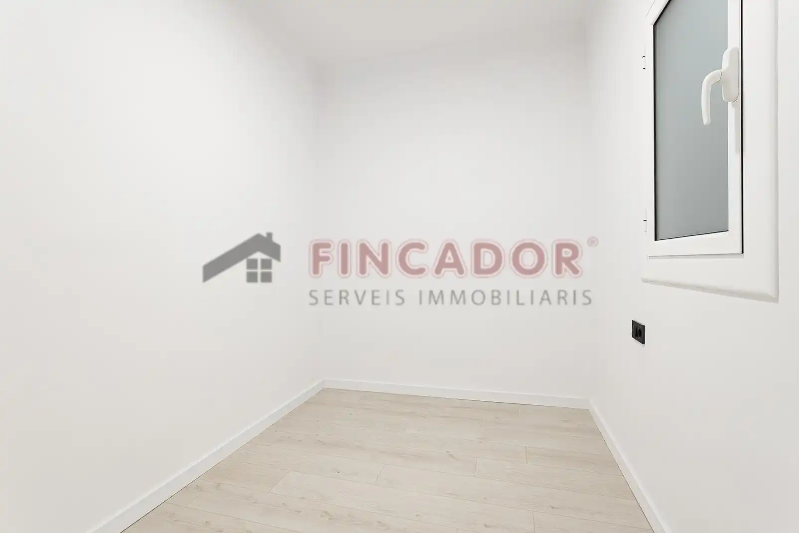 Habitación de Piso en venta en Esplugues de Llobregat con Aire acondicionado, Calefacción y Parquet
